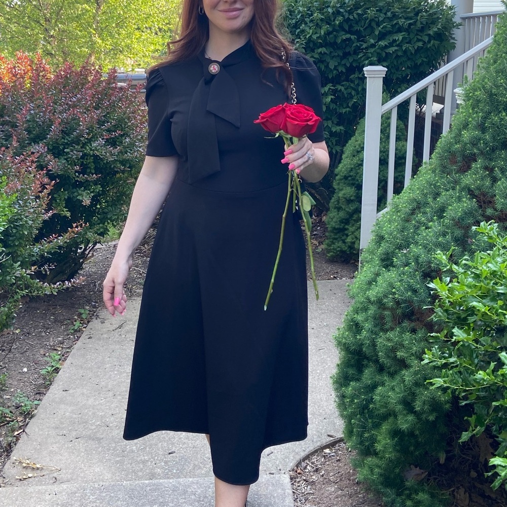Elegant Black Midi Dress